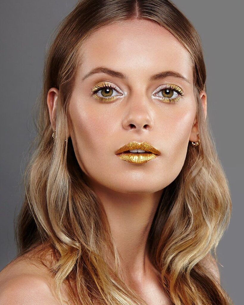 14 new years makeup ideas gold