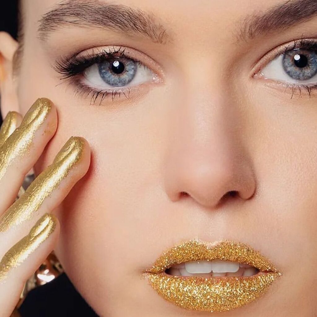 21 new years makeup ideas gold