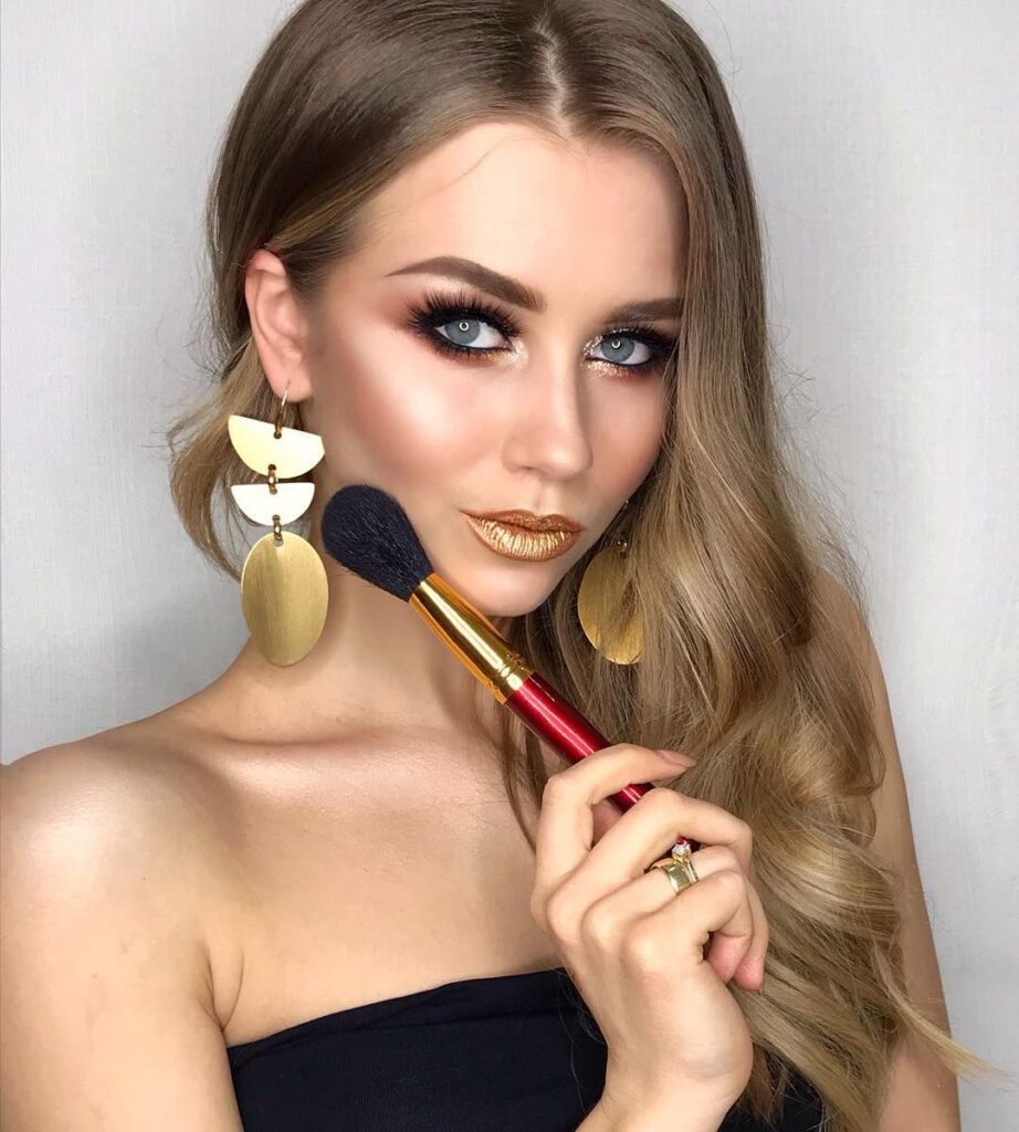 27 new years makeup ideas gold