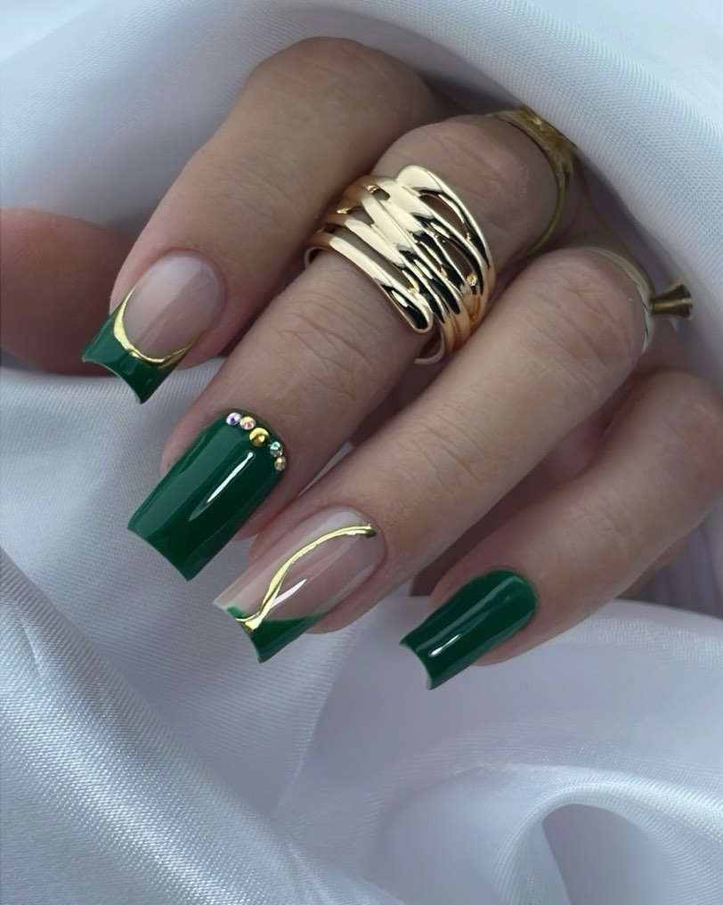 01 spring nails ideas 2025