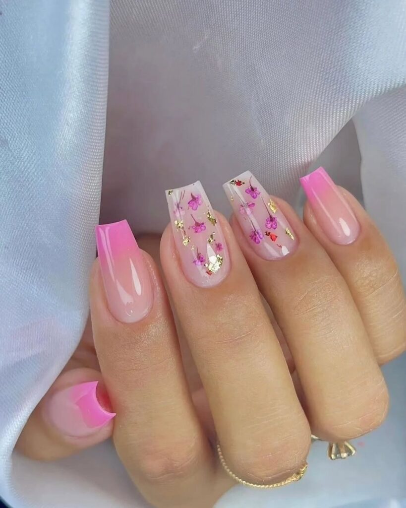 06 pink nails