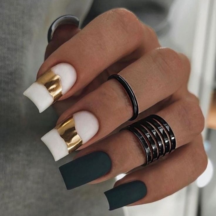 13 black and gold nails ideas