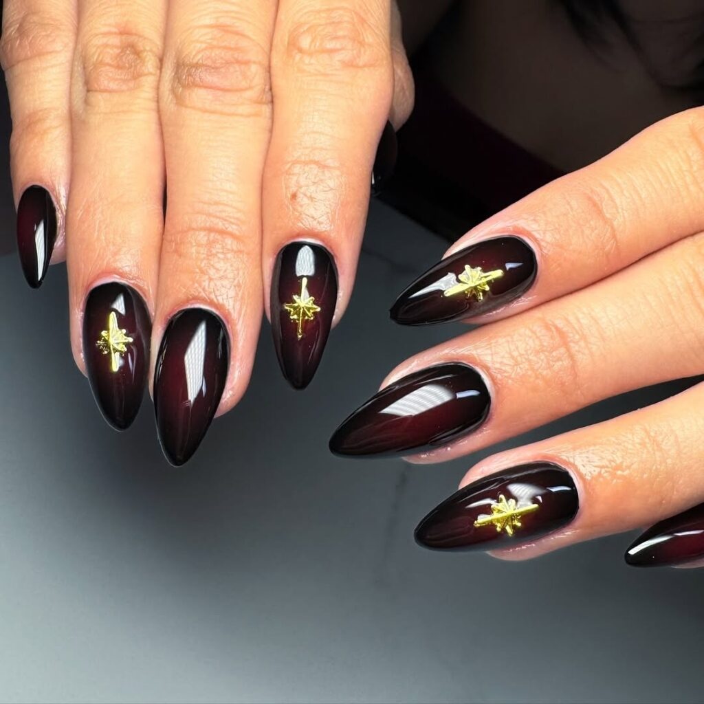 16 black and gold nails ideas