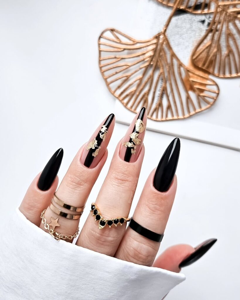 24 black and gold nails ideas