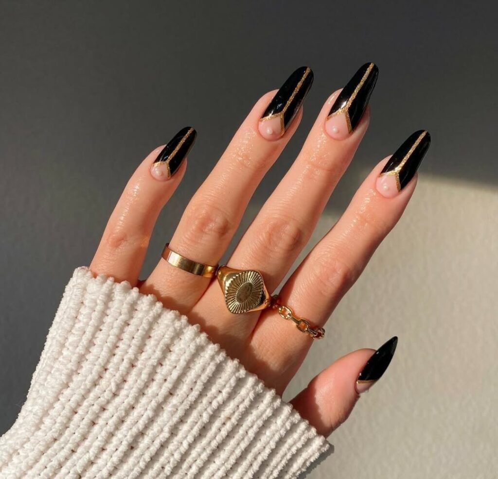 31 black and gold nails ideas