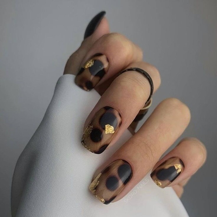 38 black and gold nails ideas