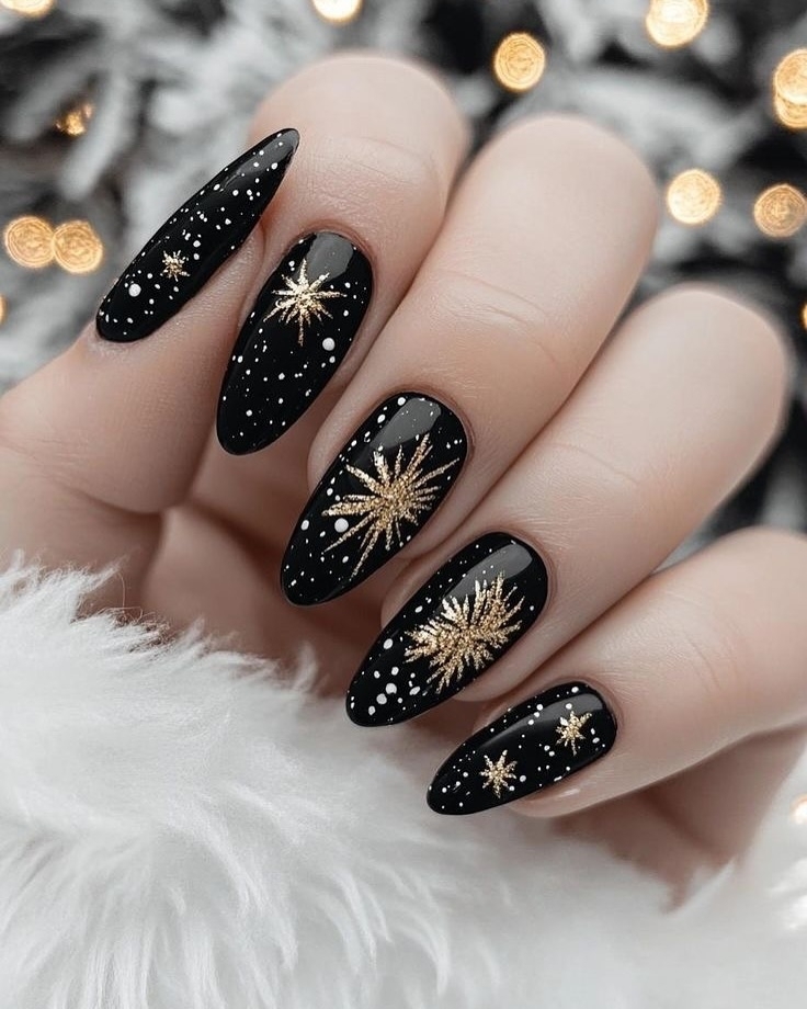 43 black and gold nails ideas