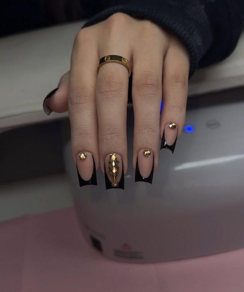 48 black and gold nails ideas