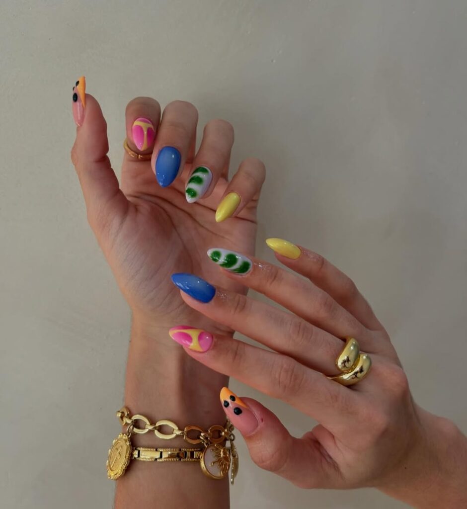 06 summer nails designs 2025